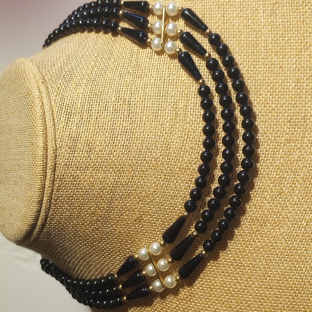 VINTAGE BLACK GLASS FAUX PEARLS MULTI STRANDS NECKLACE 18" LONG.
